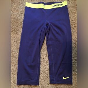 Nike pro